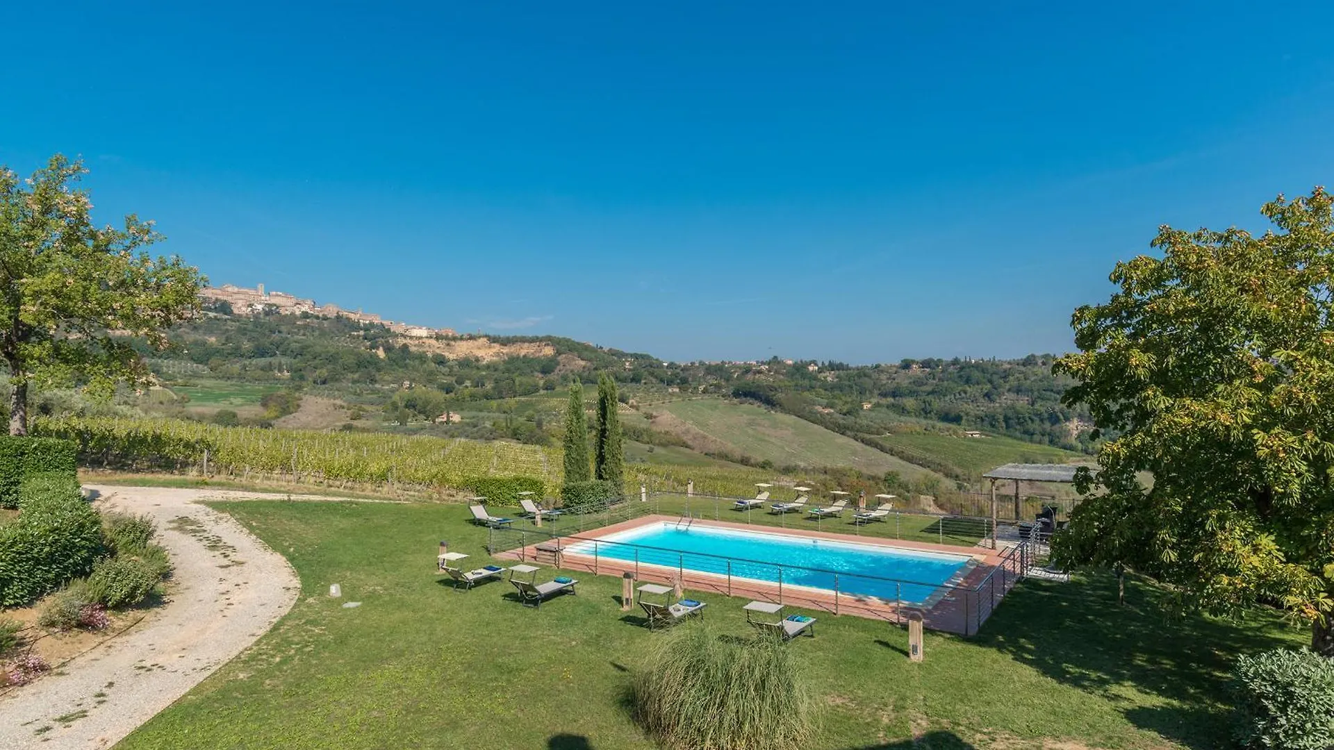 לינה וארוחת בוקר Montepulciano Stazione The Grapevine By Manvi