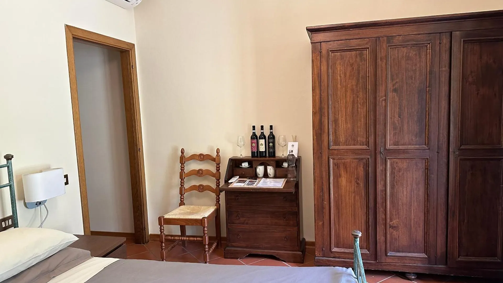 לינה וארוחת בוקר Montepulciano Stazione The Grapevine By Manvi